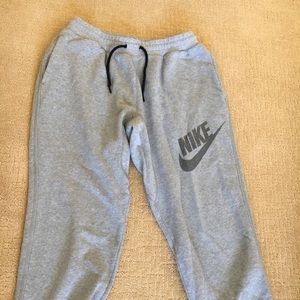 Men’s Gray Nike Sweat Pants